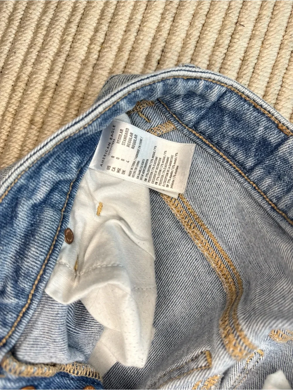 American Eagle High Rise Button Fly Distressed Jeans Light Wash Size 0
